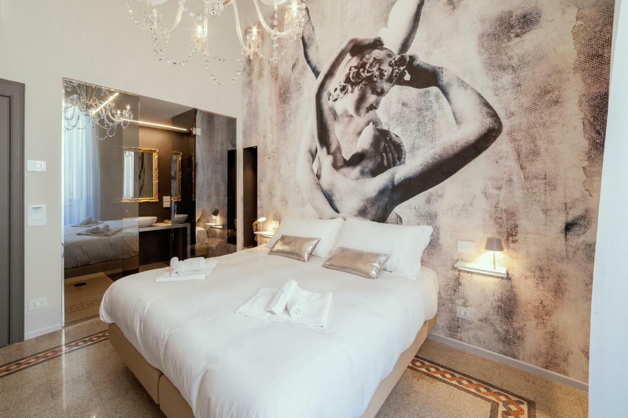 Palazzo Dei Grifoni - Luxury Suites - San Benedetto del Tronto Bagian luar foto